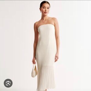New with tags Abercrombie silky pleat release dress sold out in store